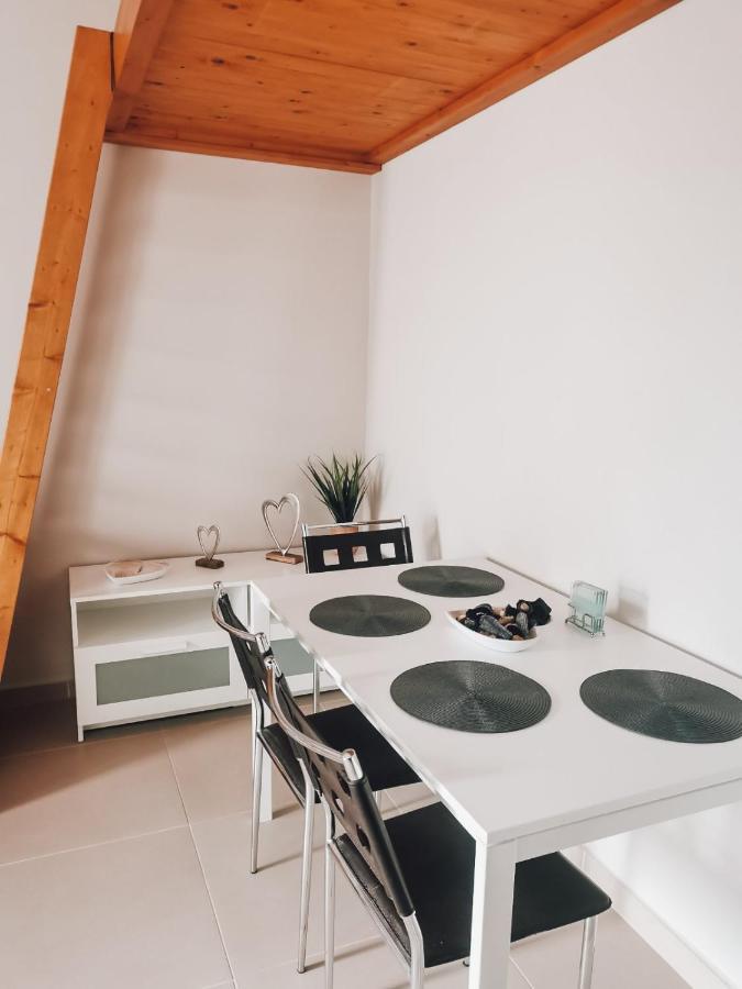 Efrosini'S By The Sea Apartment Chalkís Extérieur photo