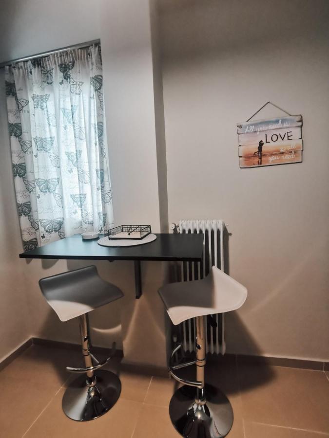 Efrosini'S By The Sea Apartment Chalkís Extérieur photo